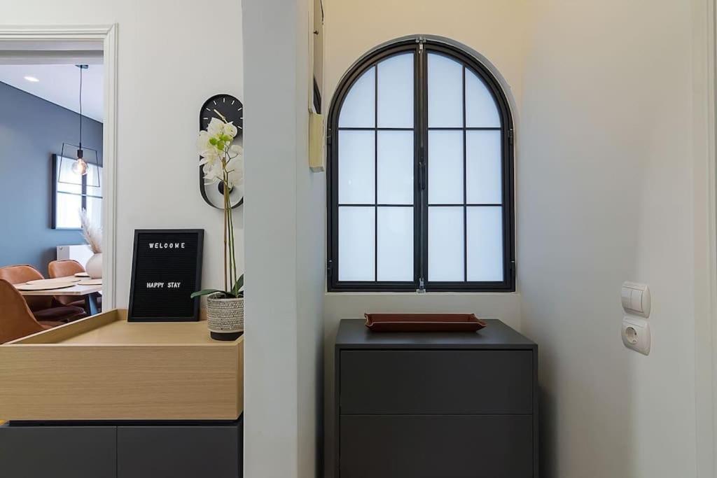 A Unique Apartment In The Historical Center-3Bds Athens Ngoại thất bức ảnh