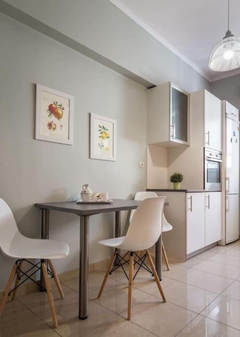 A Unique Apartment In The Historical Center-3Bds Athens Ngoại thất bức ảnh